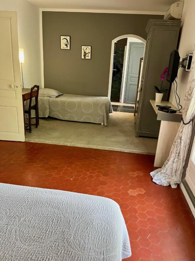 La Maison De Justine Grimaud Exteriér fotografie